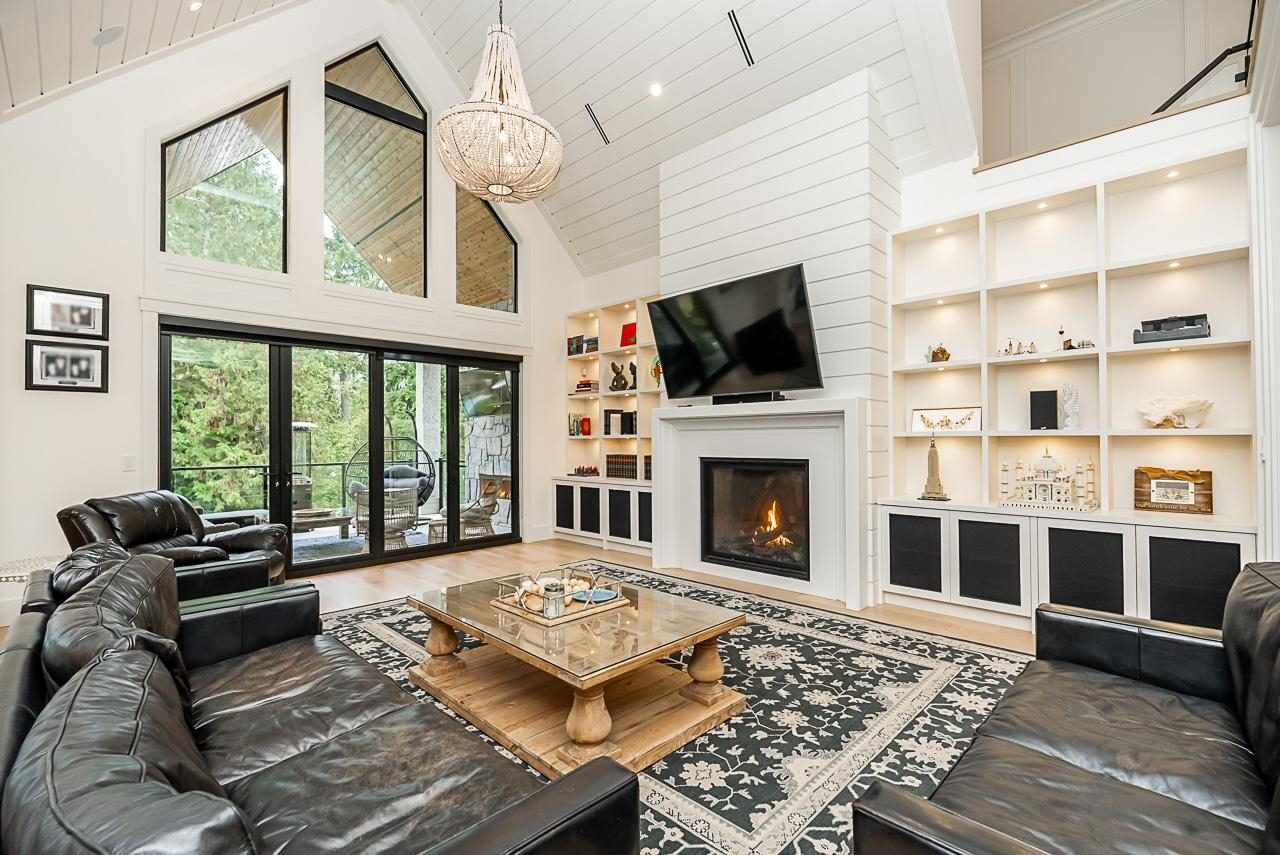 Fully renovated open living, dining and kitchen area